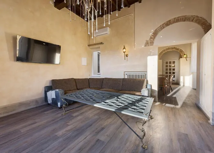 Torre Benci By Mmega アパート フィレンツェ